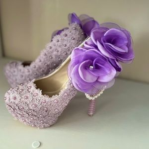 Elaborate Lace Pearl Lavender heels